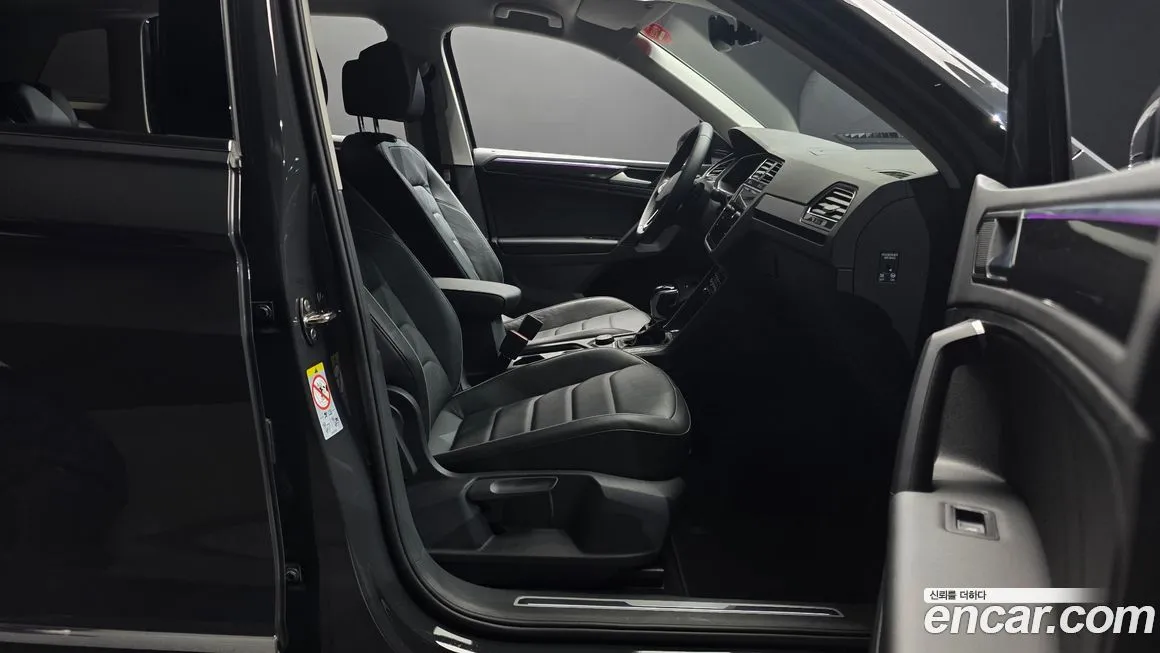 Volkswagen Tiguan — фото 6