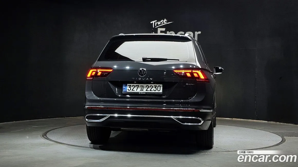 Volkswagen Tiguan — фото 4