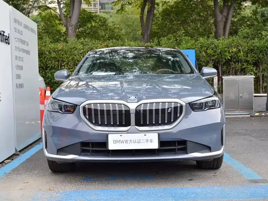 BMW i5 — фото 6