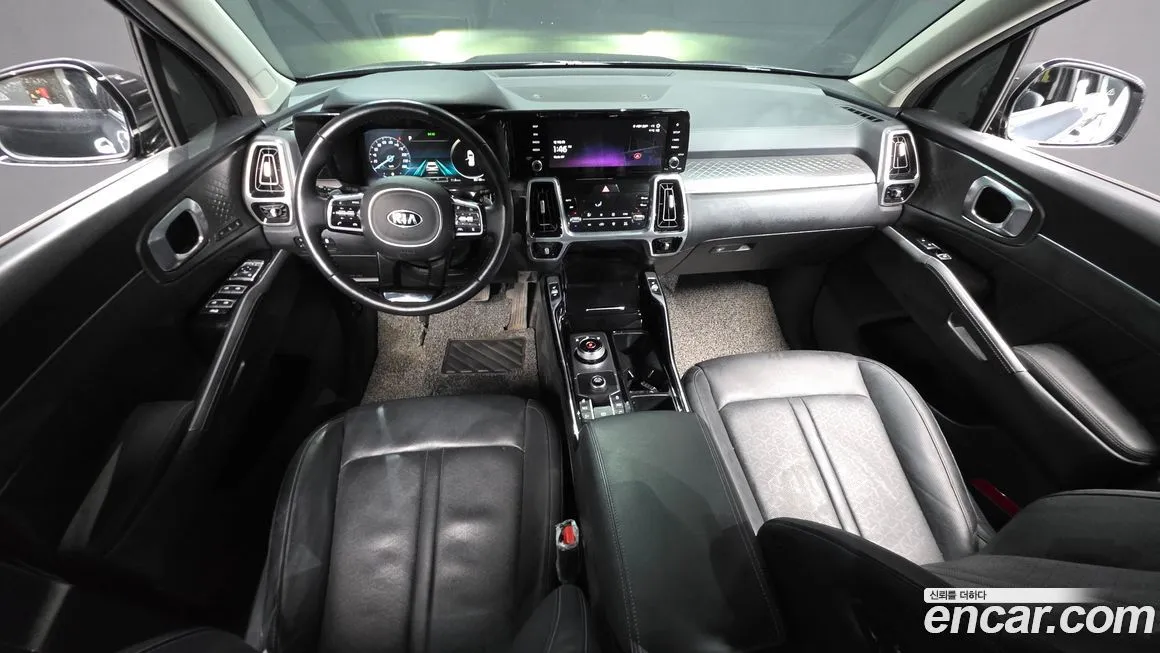 Kia Sorento — фото 10
