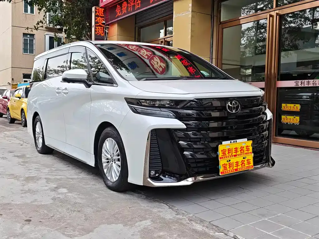 Toyota Vellfire — фото 7