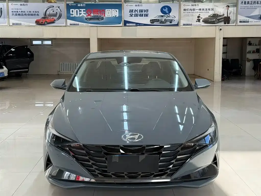 Hyundai Elantra — фото 4