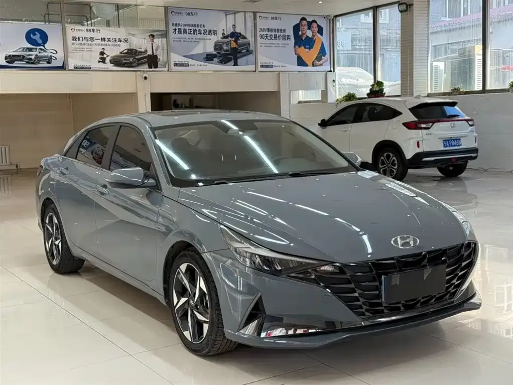 Hyundai Elantra — фото 6