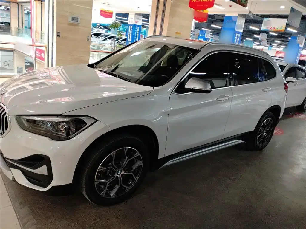BMW X1 — фото 9