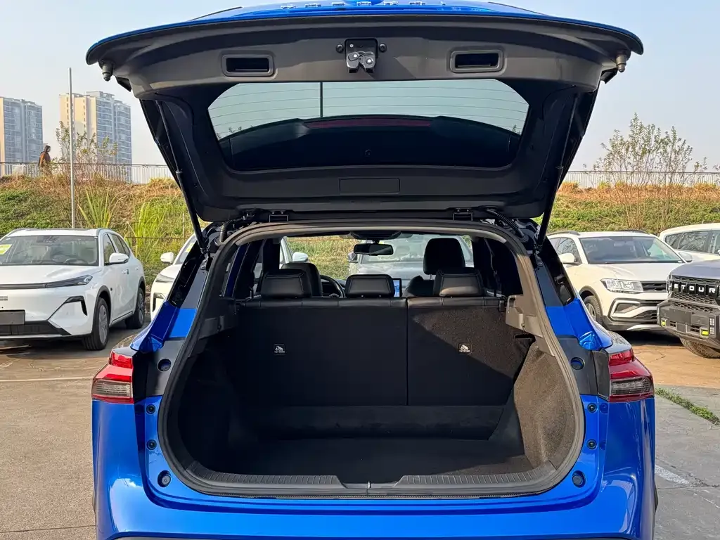 Nissan Qashqai — фото 2
