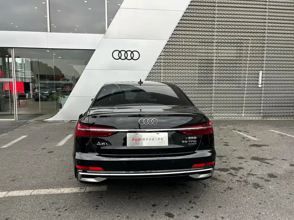 Audi A6L — фото 9