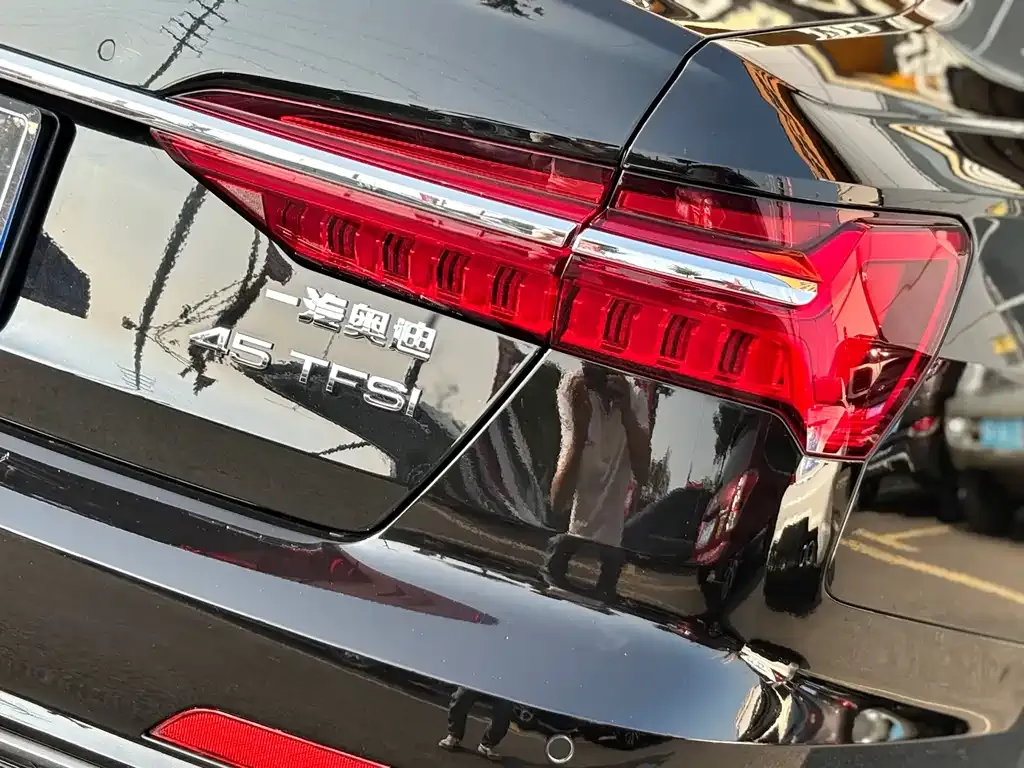 Audi A6L — фото 3
