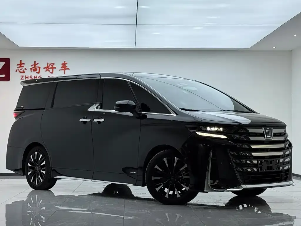 Toyota Vellfire — фото 8