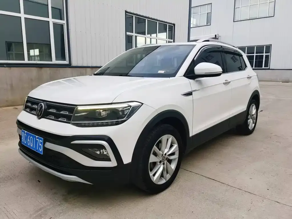 Volkswagen T-Cross — фото 1