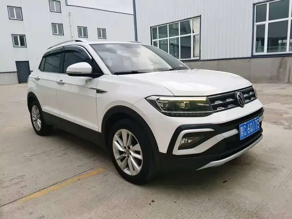 Volkswagen T-Cross — фото 10