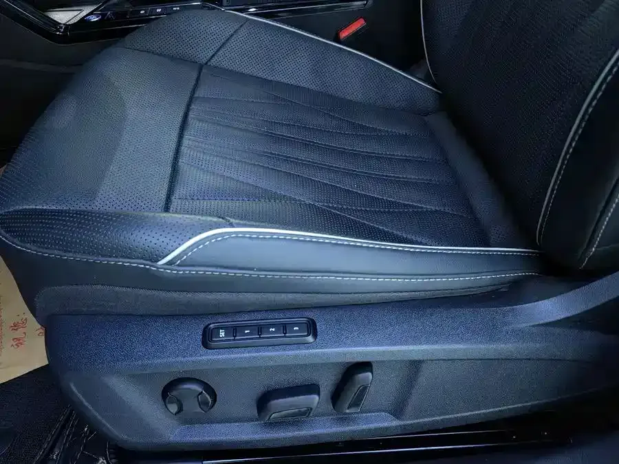 Volkswagen Passat — фото 7