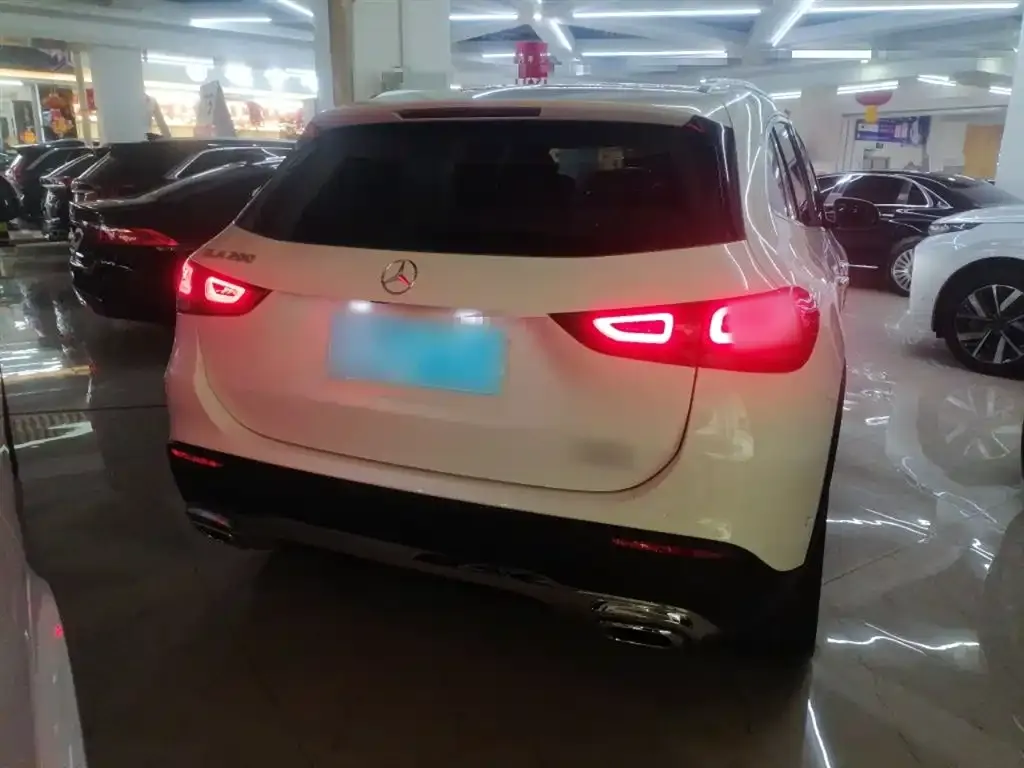 Mercedes-Benz GLA — фото 6
