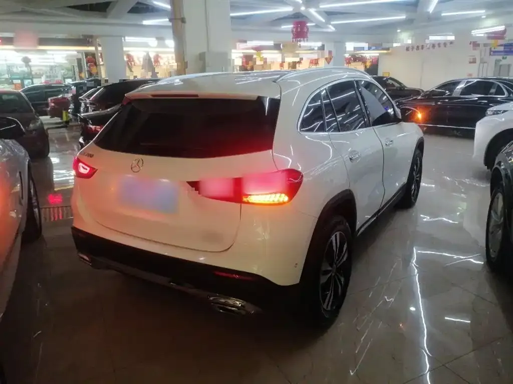 Mercedes-Benz GLA — фото 10