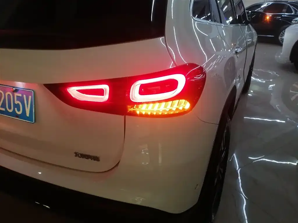 Mercedes-Benz GLA — фото 3