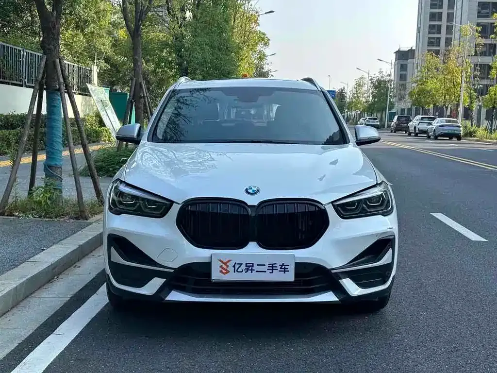 BMW X1 — фото 4