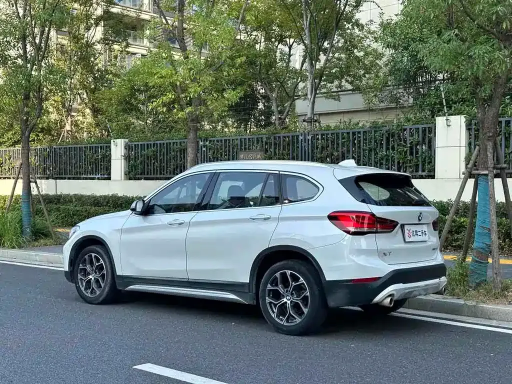 BMW X1 — фото 3