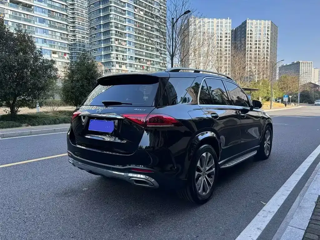 Mercedes-Benz GLE — фото 6