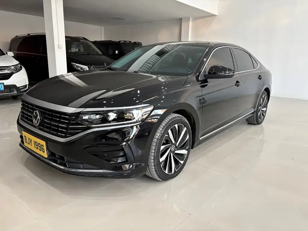Volkswagen Passat — фото 2