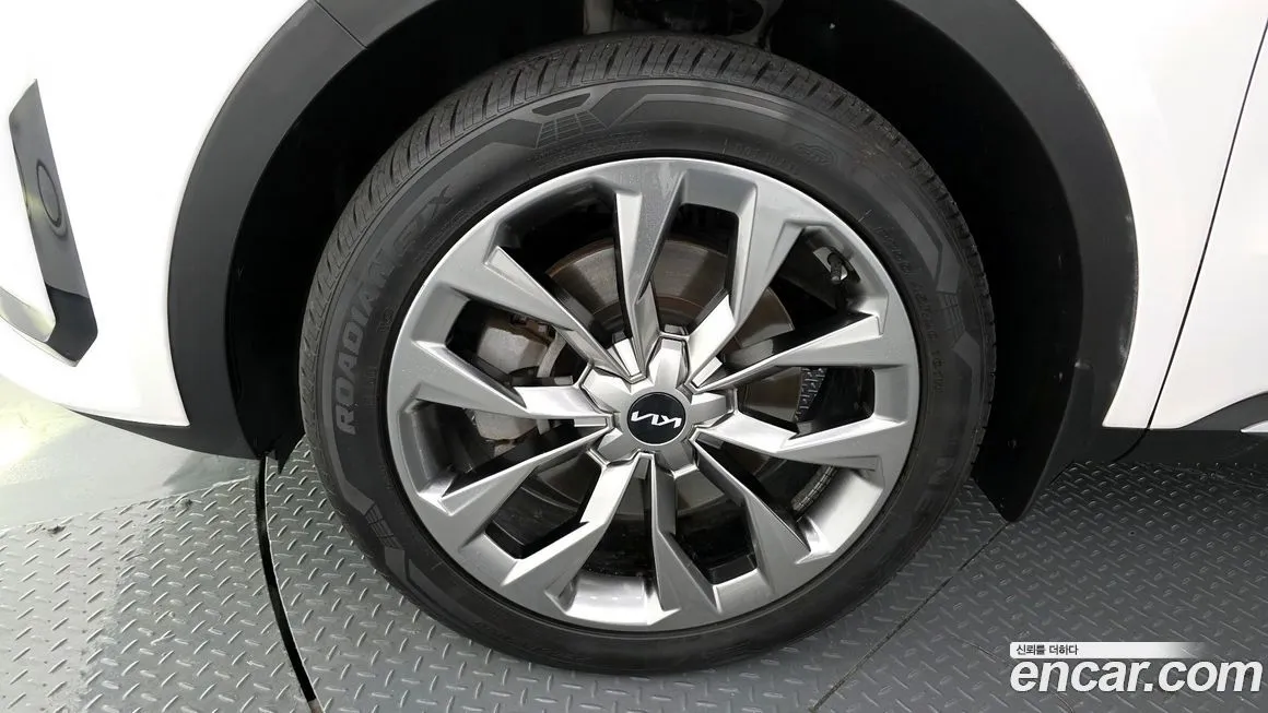 Kia Sorento — фото 7