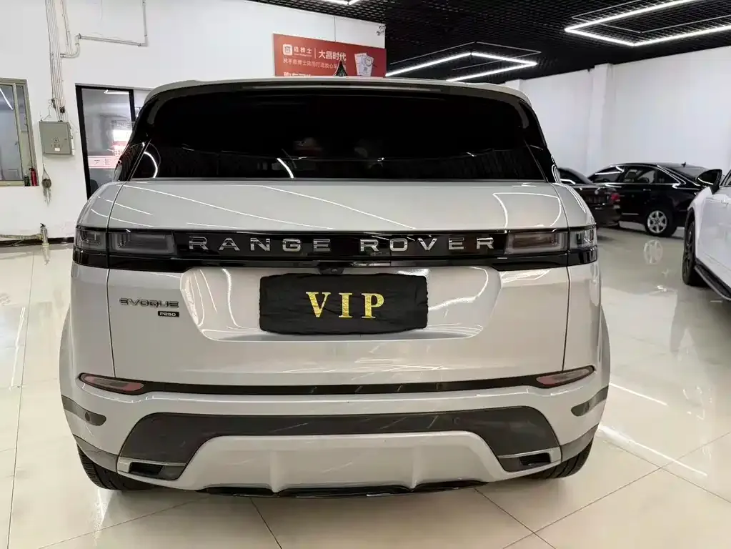Land Rover Evoque — фото 8