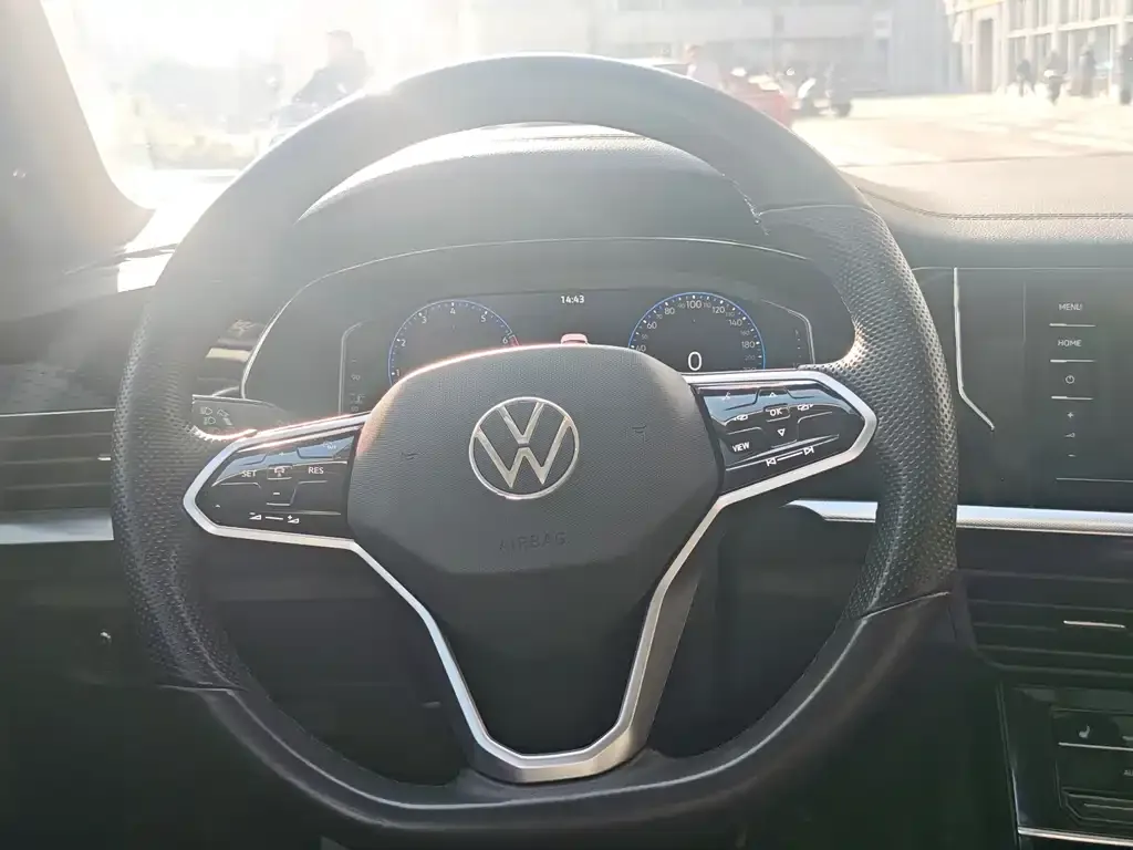 Volkswagen Passat — фото 3