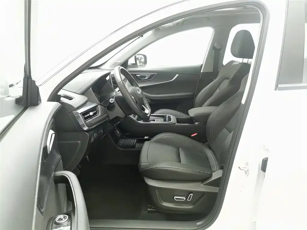 Chery Tiggo 8 — фото 3