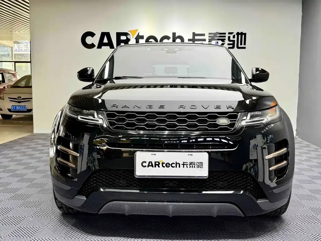 Land Rover Evoque — фото 1