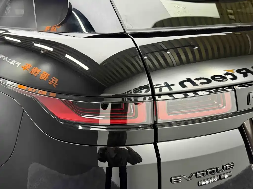 Land Rover Evoque — фото 6