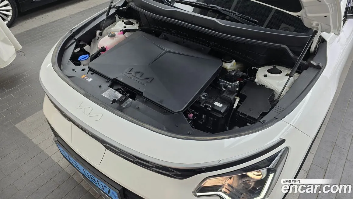 Kia Niro — фото 10