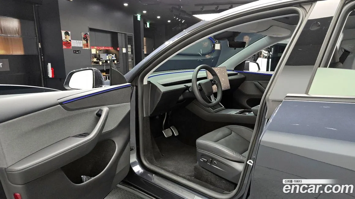 Tesla Model Y — фото 2