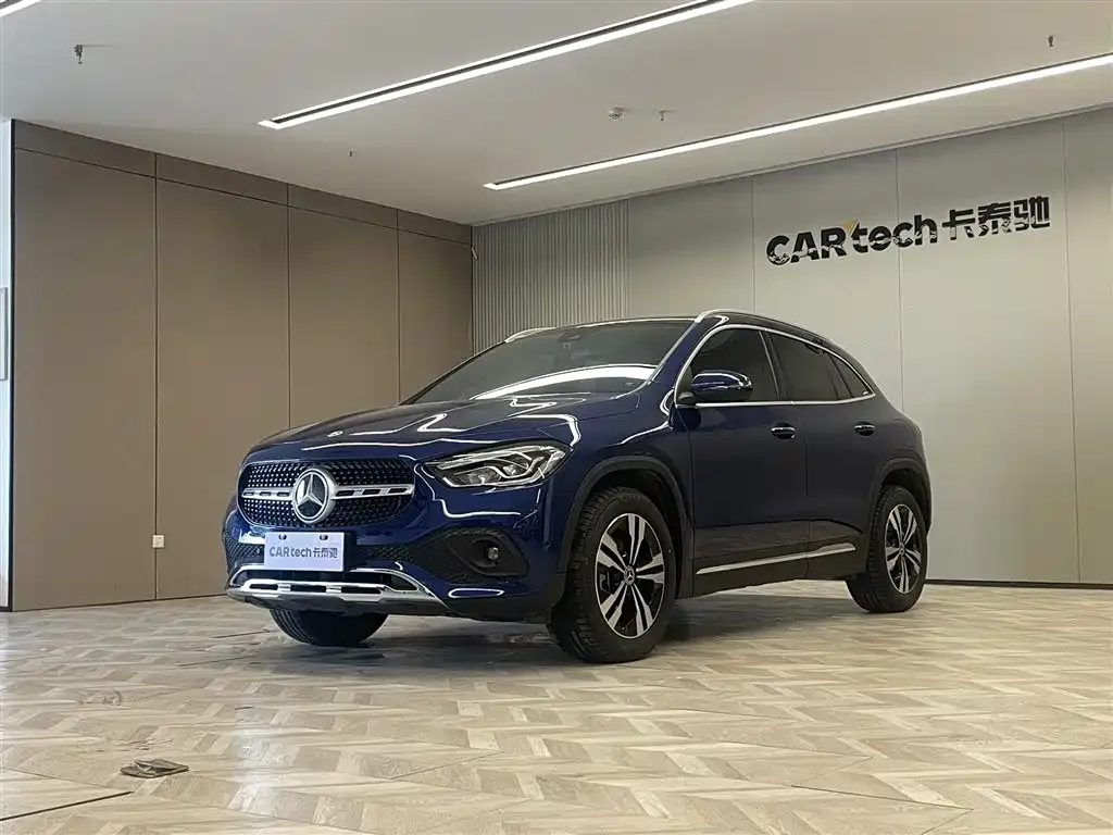 Mercedes-Benz GLA — фото 1