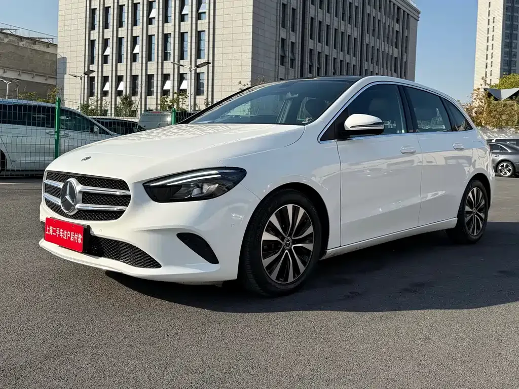 Mercedes-Benz B-Class — фото 1