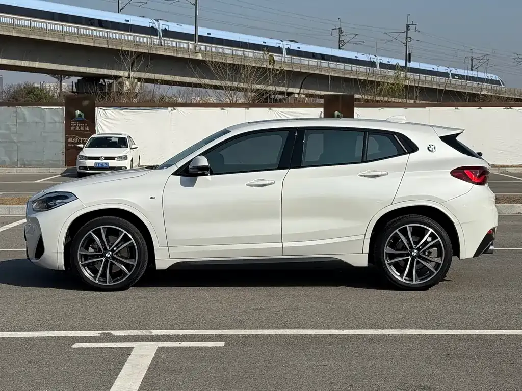 BMW X2 (Import) — фото 9