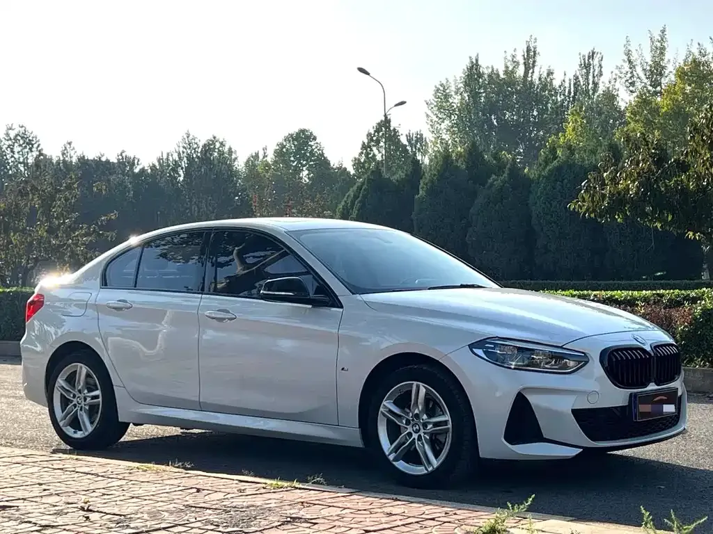 BMW 1 Series — фото 1