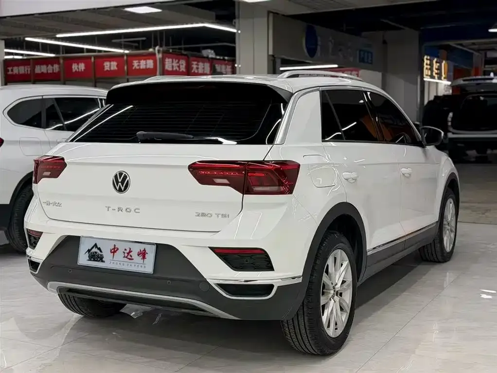 Volkswagen T-Roc — фото 5