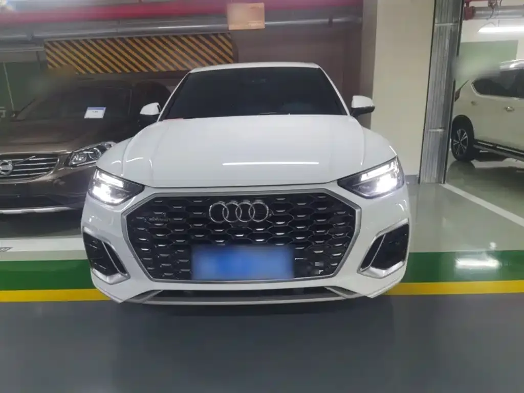 Audi Q5L Sportback — фото 8