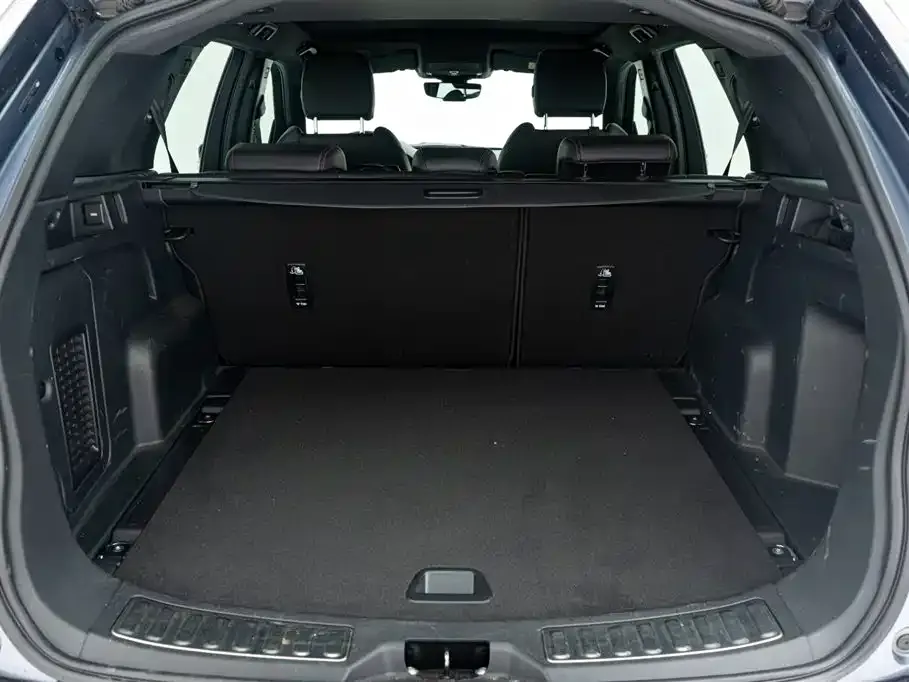 Land Rover Discovery Sport — фото 3