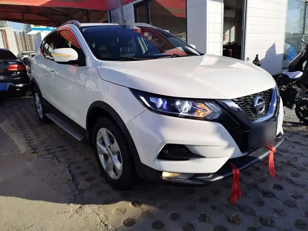 Nissan Qashqai — фото 4