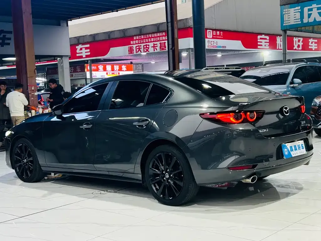 Mazda 3 Axela — фото 10