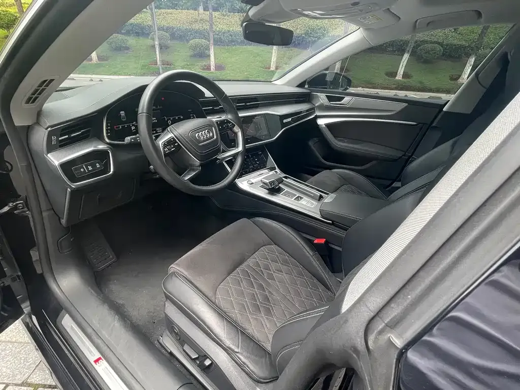 Audi A7L — фото 4