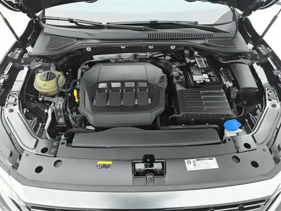Volkswagen Passat — фото 10