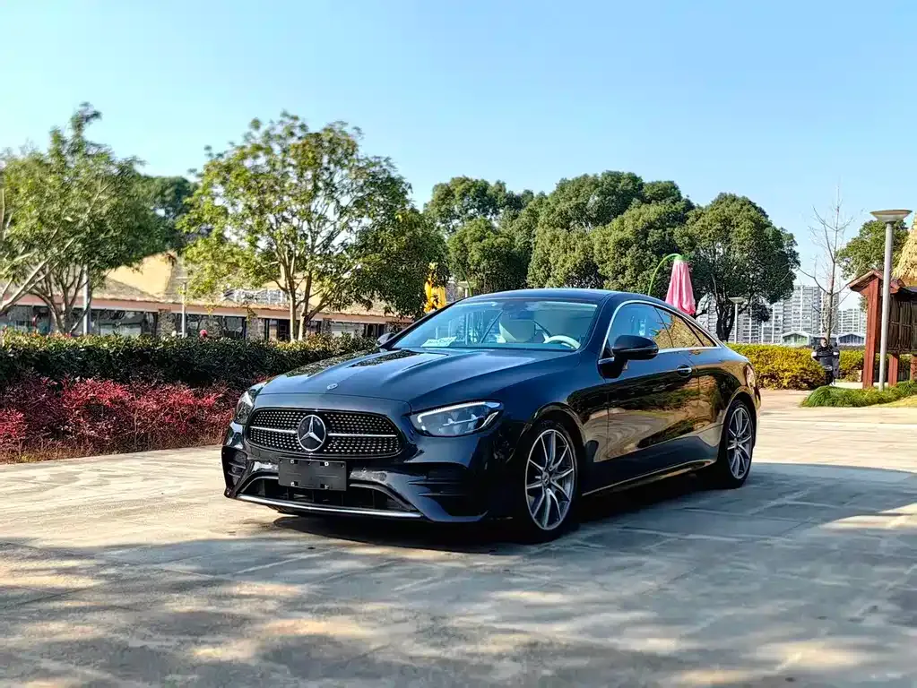 Mercedes-Benz E-Class (Import) — фото 1