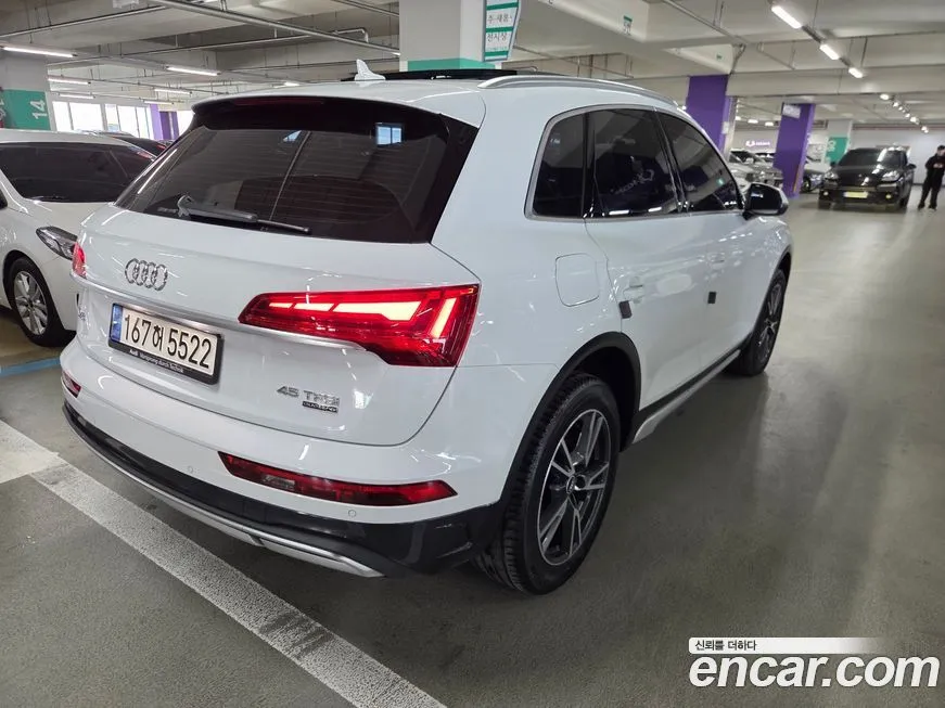 Audi Q5 — фото 5
