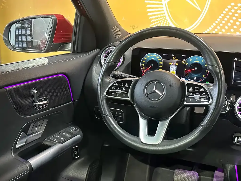 Mercedes-Benz GLA — фото 10