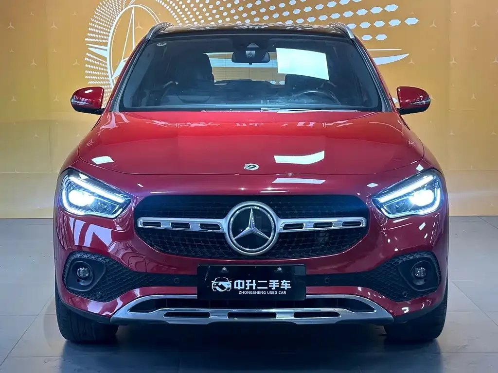Mercedes-Benz GLA — фото 6