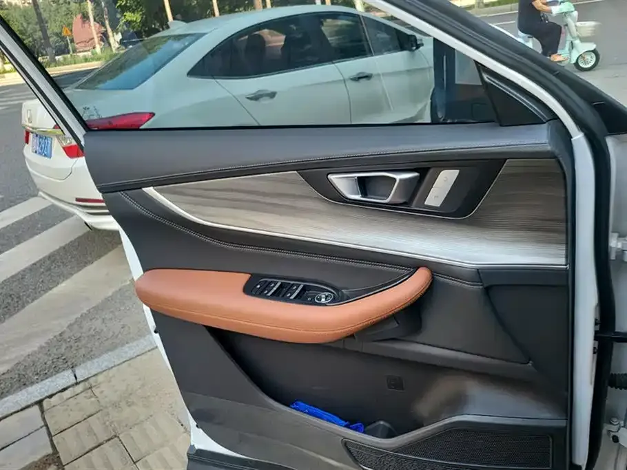 Chery Tiggo 8 PLUS — фото 8