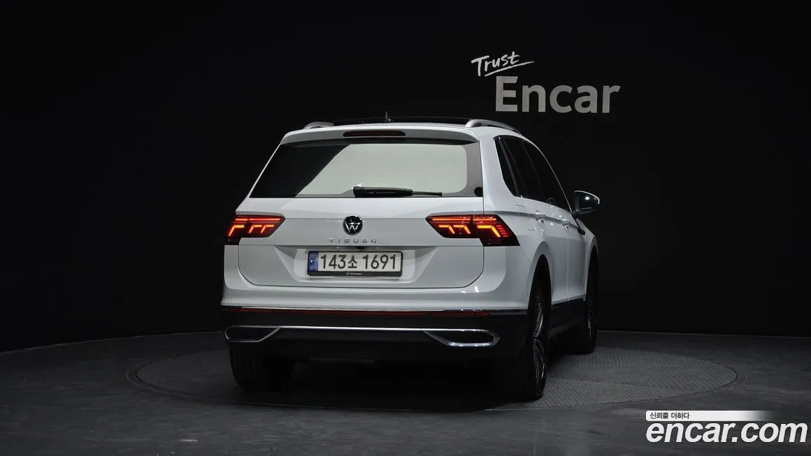 Volkswagen Tiguan — фото 3