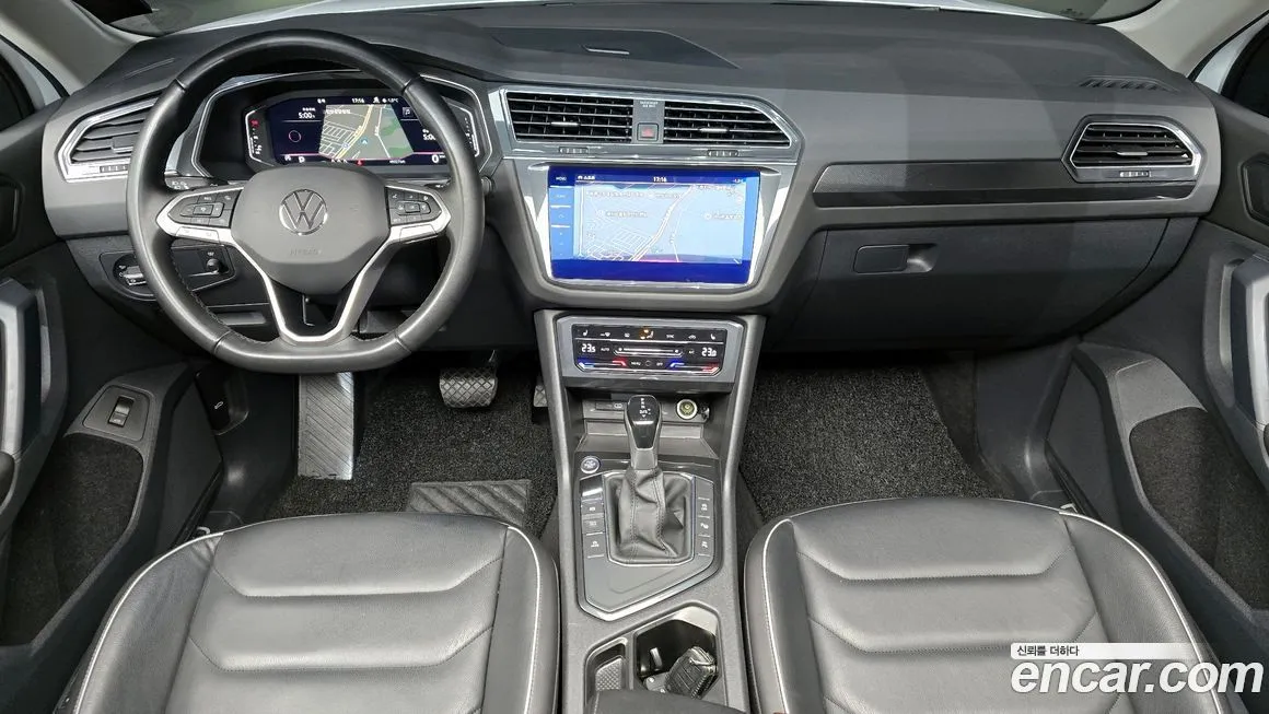 Volkswagen Tiguan — фото 8