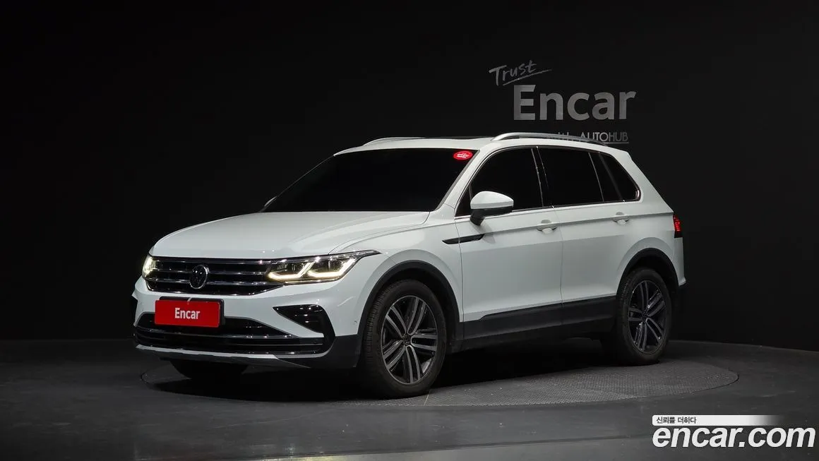 Volkswagen Tiguan — фото 1