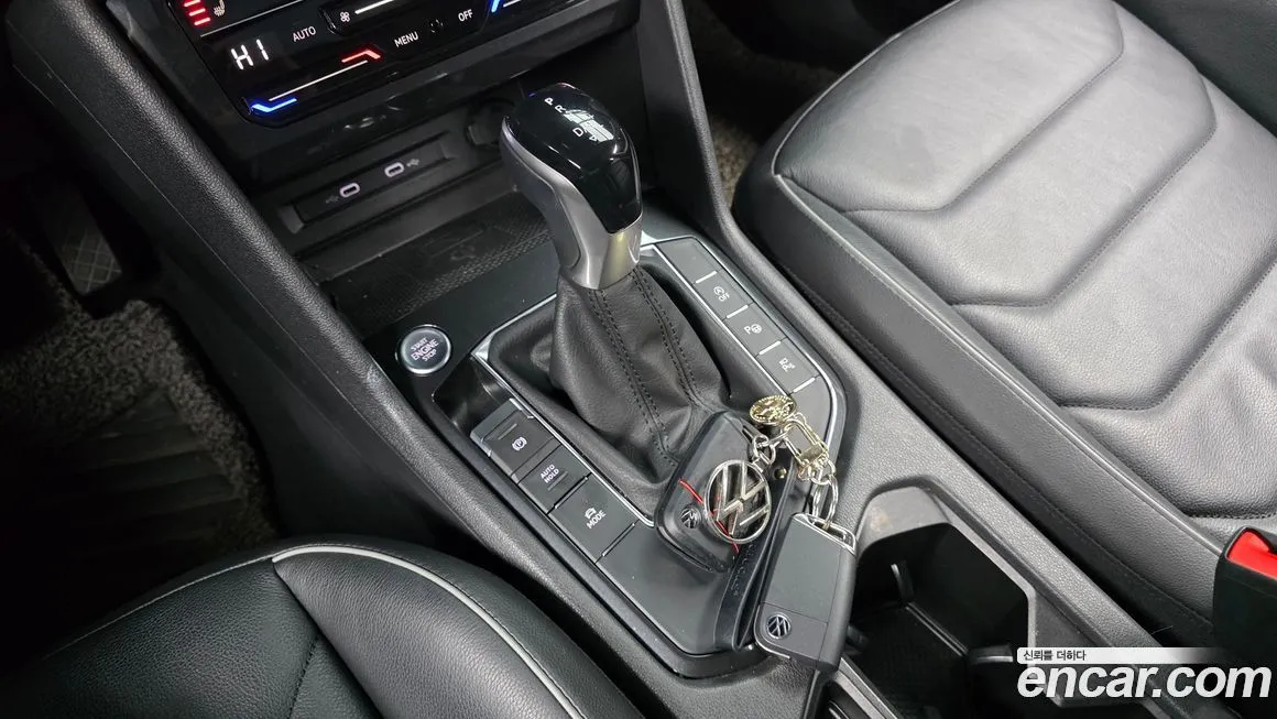 Volkswagen Tiguan — фото 9